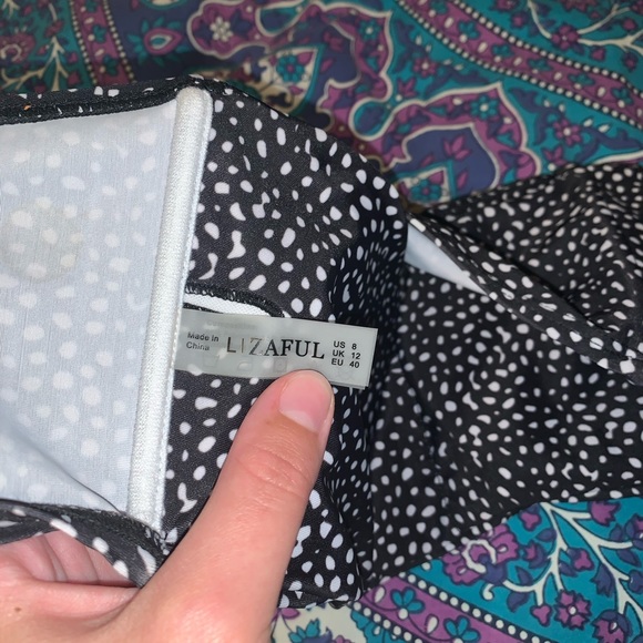 Bikini - Picture 4 of 7